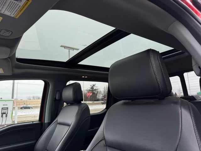 2023 Ford F-150 Lariat w/ Twin Panel Moonroof + 360 Camera