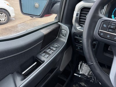 2023 Ford F-150 Lariat w/ Twin Panel Moonroof + 360 Camera