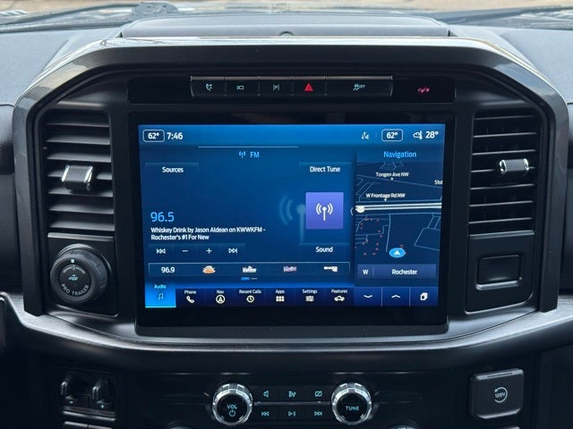 2023 Ford F-150 Lariat w/ Twin Panel Moonroof + 360 Camera