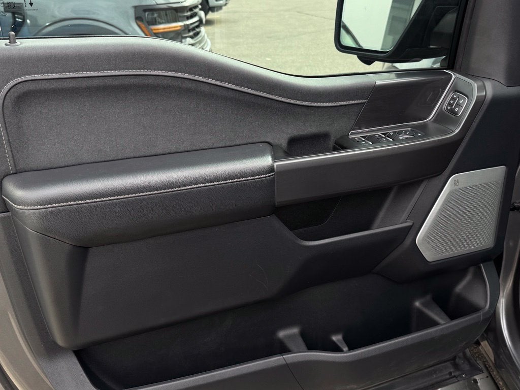 2024 Ford F-150 Lariat w/Twin Panel Roof