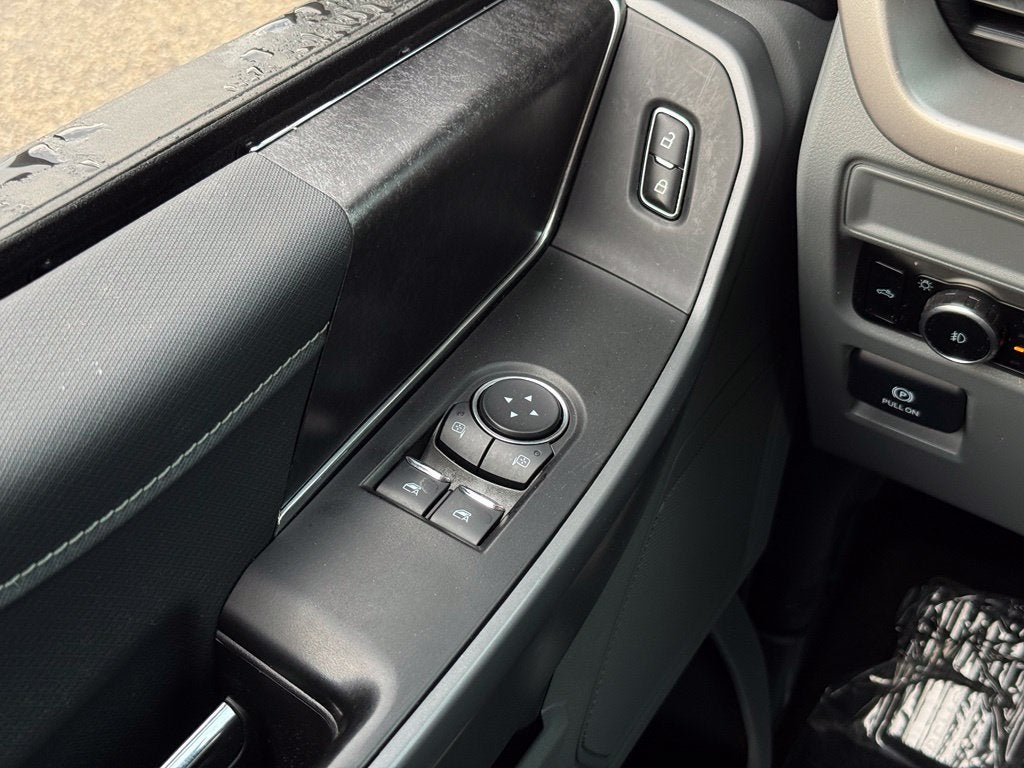 2023 Ford F-150 XLT w/8' Bed