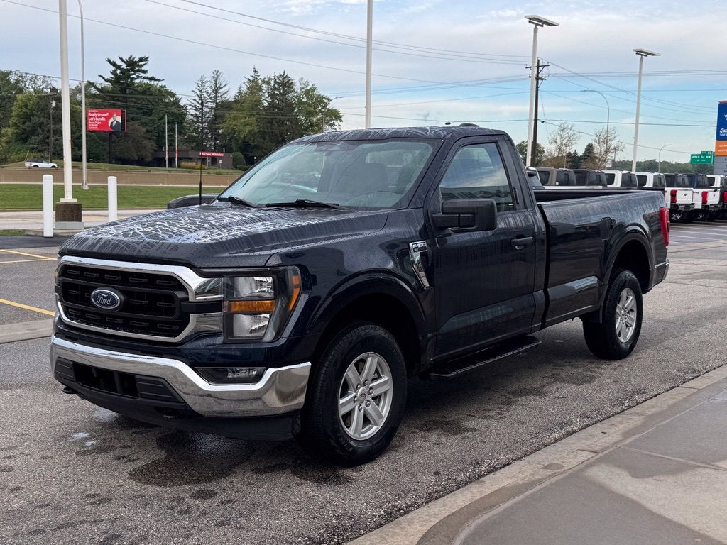 2023 Ford F-150 XLT w/8' Bed