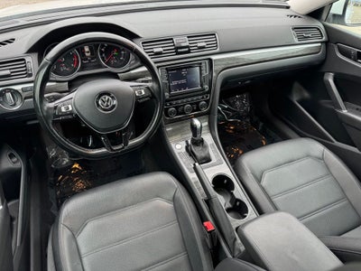 2018 Volkswagen Passat 2.0T SE