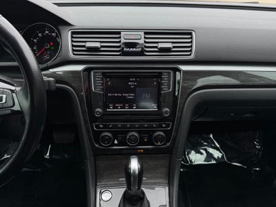 2018 Volkswagen Passat 2.0T SE