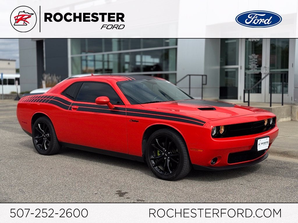 2017 Dodge Challenger SXT Plus