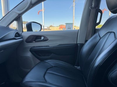 2020 Chrysler Voyager LXI