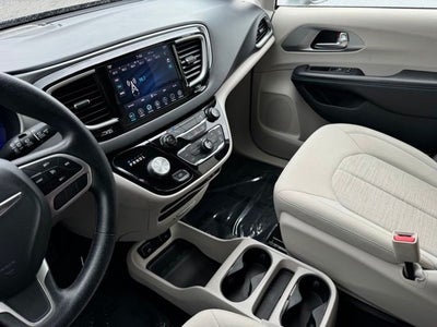 2019 Chrysler Pacifica Hybrid Touring Plus