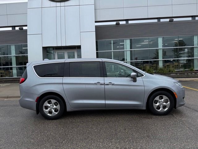 2019 Chrysler Pacifica Hybrid Touring Plus