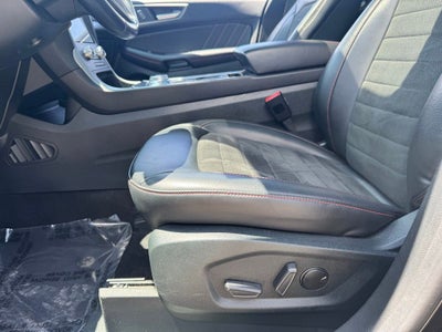 2022 Ford Edge ST Line
