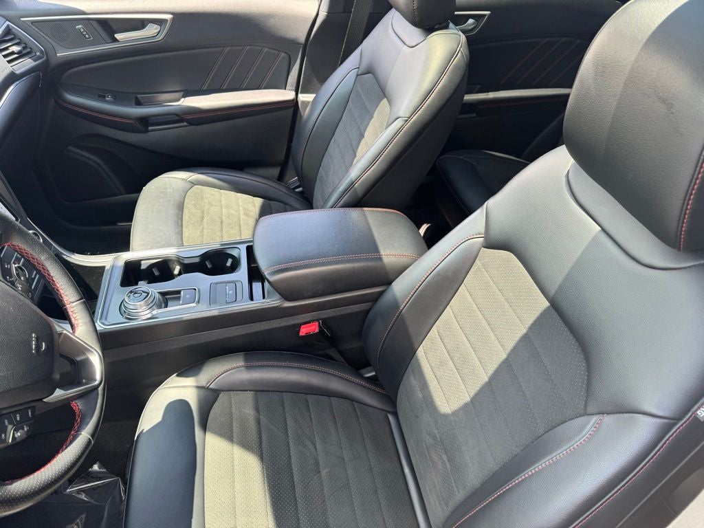 2022 Ford Edge ST Line