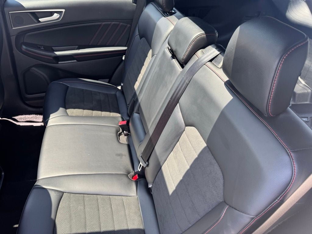 2022 Ford Edge ST Line