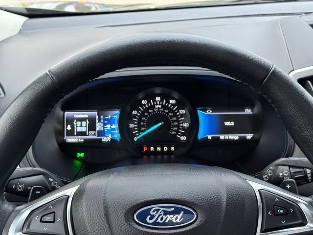 2023 Ford Edge SEL w/Heated Steering Wheel + Panoramic Vista Roof