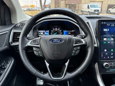 2023 Ford Edge SEL w/Heated Steering Wheel + Panoramic Vista Roof