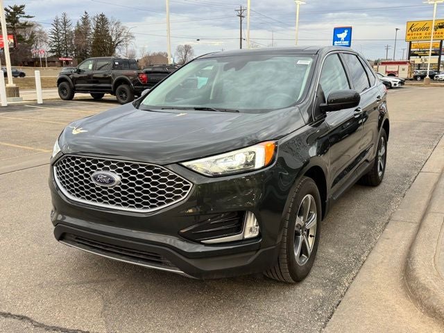 2023 Ford Edge SEL w/Heated Steering Wheel + Panoramic Vista Roof