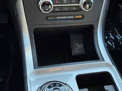 2023 Ford Edge SEL w/ Panoramic Moonroof + Heated Steering Wheel