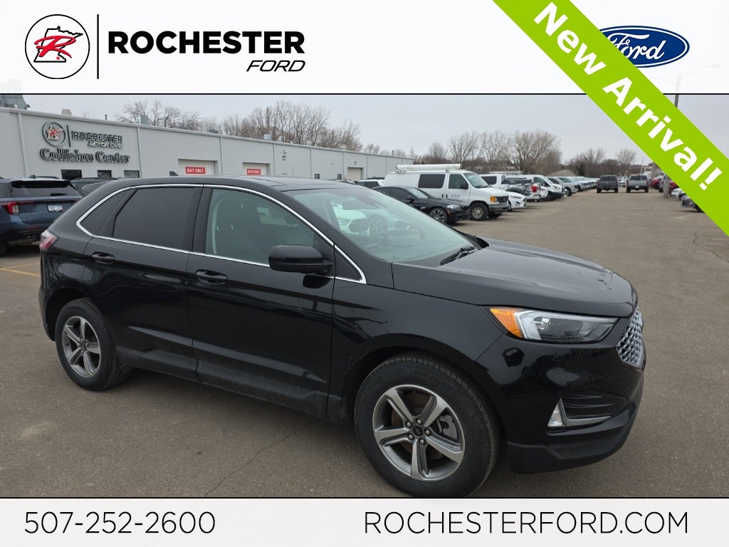 2024 Ford Edge SEL w/ Panoramic Moonroof + Heated Steering Wheel