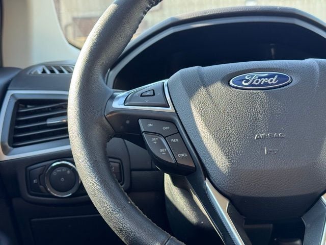 2024 Ford Edge SEL w/ Heated Steering Wheel + Trailer Tow Package