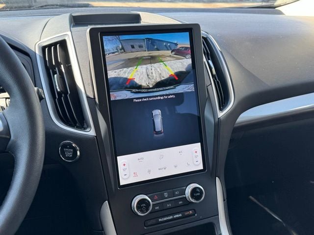 2024 Ford Edge SEL w/ Heated Steering Wheel + Trailer Tow Package