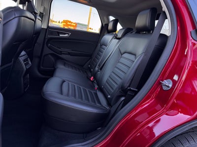 2024 Ford Edge SEL w/Panoramic Roof + Heated Steering Wheel