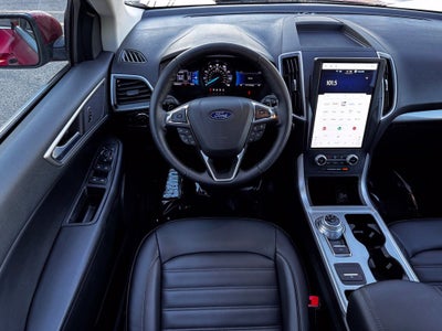 2024 Ford Edge SEL w/Panoramic Roof + Heated Steering Wheel