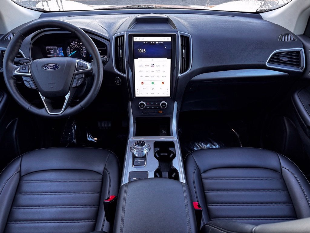 2024 Ford Edge SEL w/Panoramic Roof + Heated Steering Wheel