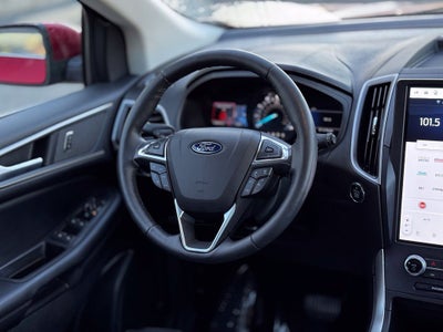 2024 Ford Edge SEL w/Panoramic Roof + Heated Steering Wheel