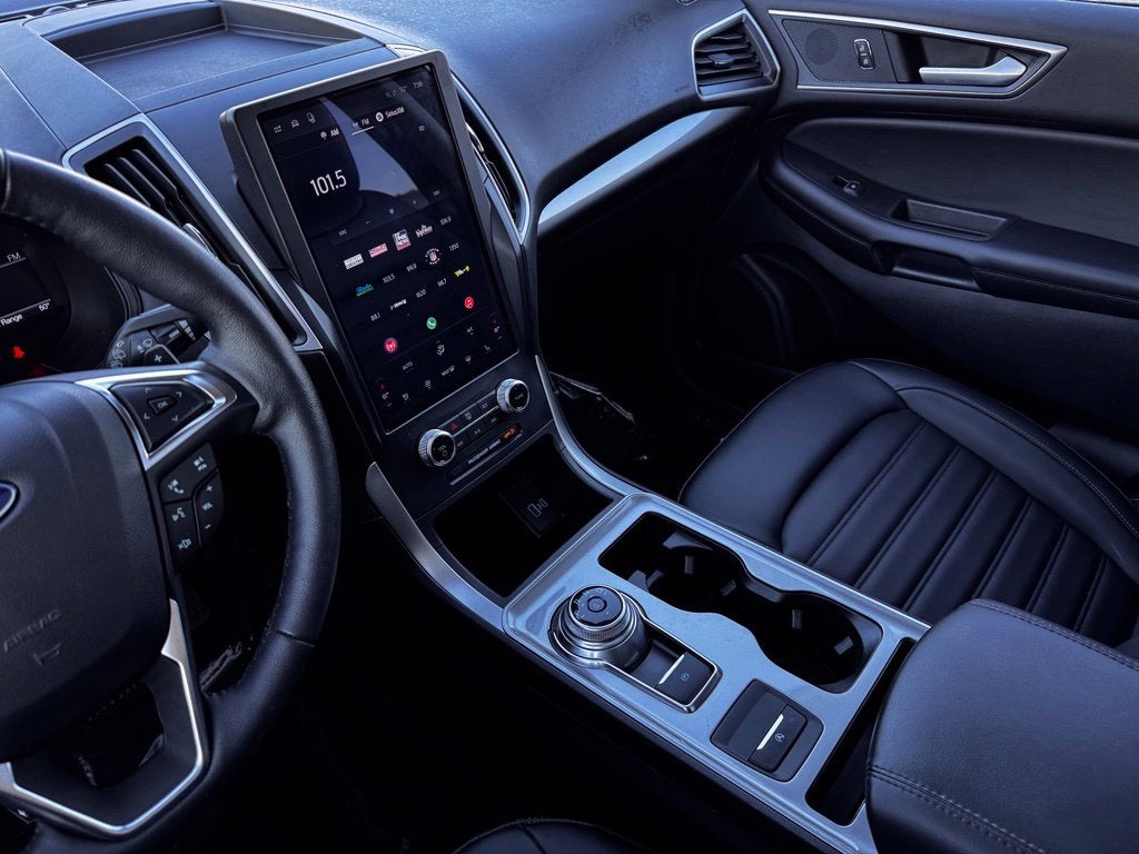 2024 Ford Edge SEL w/Panoramic Roof + Heated Steering Wheel