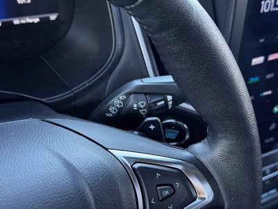 2024 Ford Edge SEL w/Panoramic Roof + Heated Steering Wheel