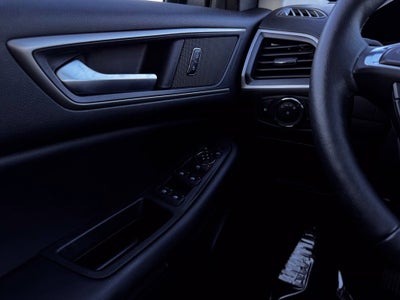2024 Ford Edge SEL w/Panoramic Roof + Heated Steering Wheel