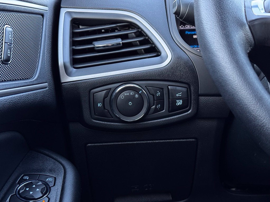 2024 Ford Edge SEL w/Panoramic Roof + Heated Steering Wheel