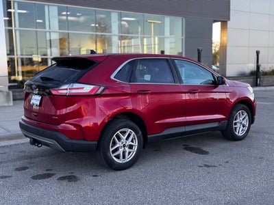 2024 Ford Edge SEL w/Panoramic Roof + Heated Steering Wheel