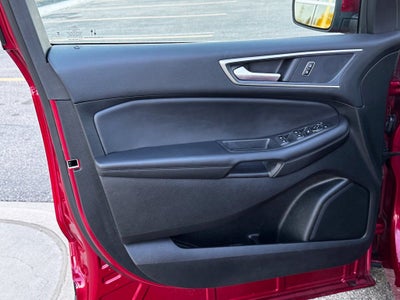 2024 Ford Edge SEL w/Panoramic Roof + Heated Steering Wheel