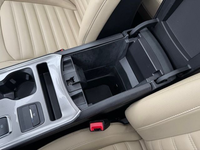 2023 Ford Edge SEL w/ Twin Panel Moonroof + Trailer Tow Package