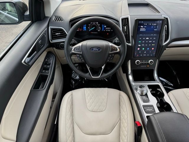 2024 Ford Edge Titanium w/ Adaptive Cruise + Heated Steering Wheel