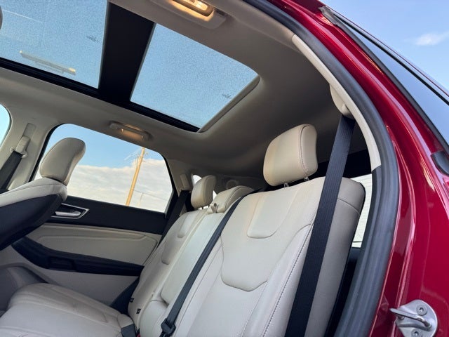 2021 Ford Edge Titanium w/ Panoramic Moonroof + Trailer Tow Package