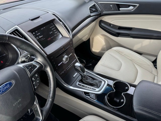 2017 Ford Edge Titanium w/ Navigation + Intelligent Access