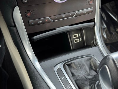 2017 Ford Edge Titanium w/ Navigation + Intelligent Access