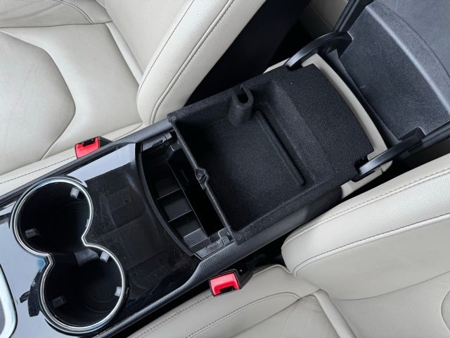 2017 Ford Edge Titanium w/ Navigation + Intelligent Access