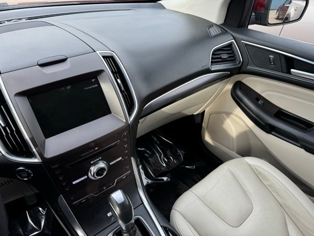 2017 Ford Edge Titanium w/ Navigation + Intelligent Access