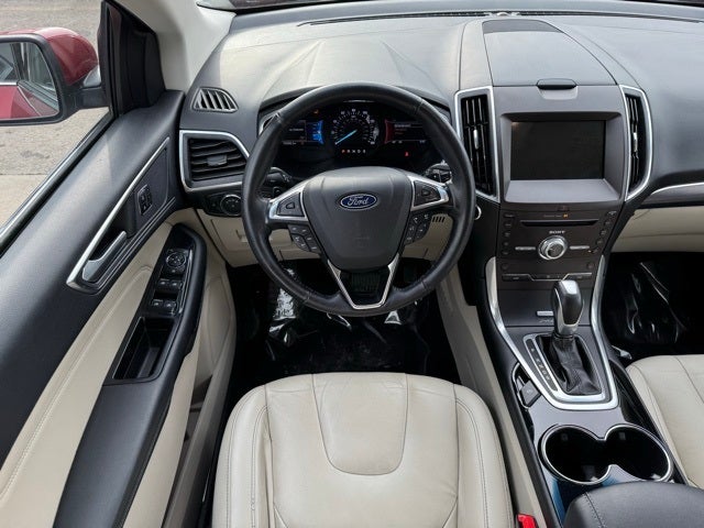 2017 Ford Edge Titanium w/ Navigation + Intelligent Access