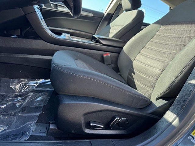 2020 Ford Fusion Hybrid SE w/ Navigation + Remote Start via Ford App