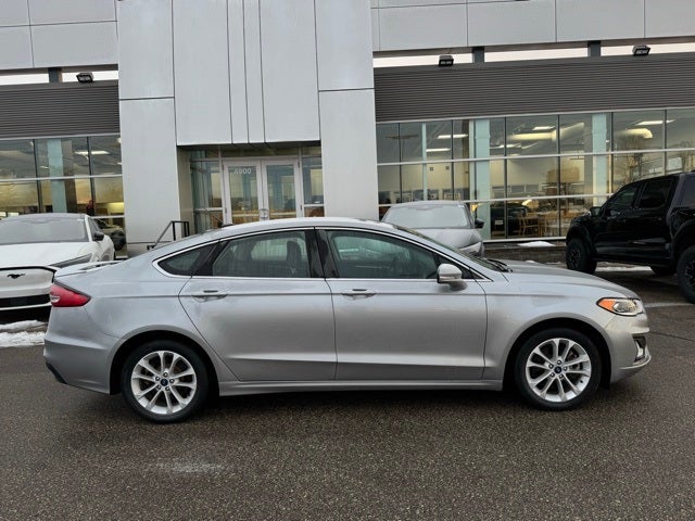 2020 Ford Fusion Energi Titanium w/ Heated Steering Wheel + Navigation