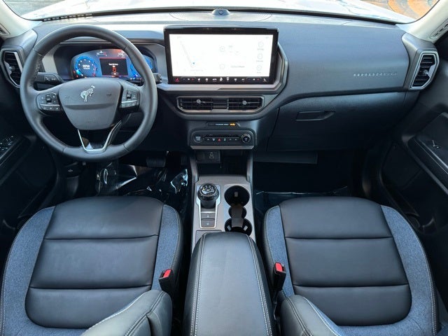 2025 Ford Bronco Sport Outer Banks w/ Heated Steering Wheel + Tech Package