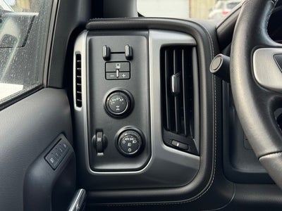 2018 GMC Sierra 1500 SLT w/ Heated Seats + Bose Sound System
