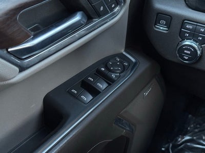 2023 GMC Sierra 1500 SLT w/ Power Moonroof + Adaptive Cruise