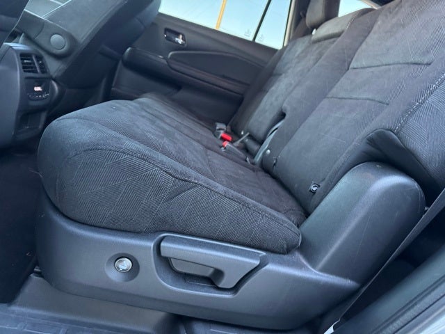 2022 Honda Pilot Sport w/ Adaptive Cruise + Heated Steering Wheel