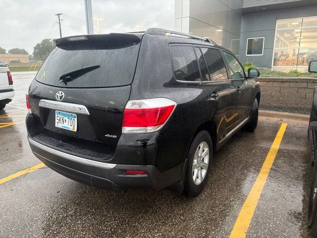 2011 Toyota Highlander SE