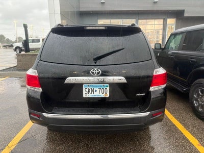 2011 Toyota Highlander SE