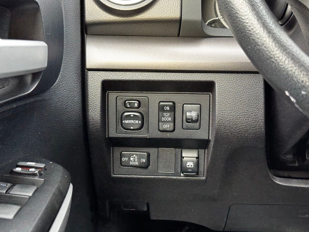 2016 Toyota Tundra SR5
