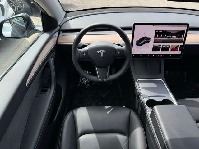 2025 Tesla Model Y Long Range